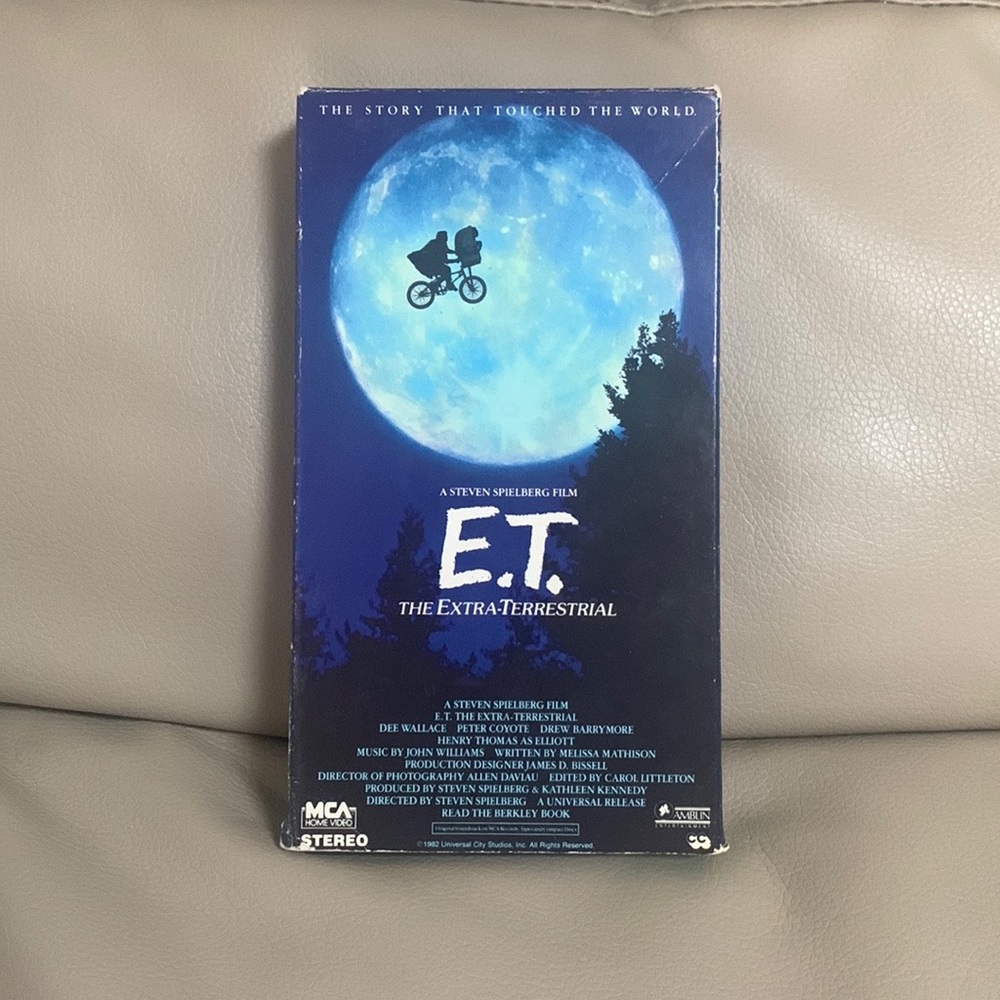 E.T. THE Extra-Terrestrial 1982 VHS Video Cassette